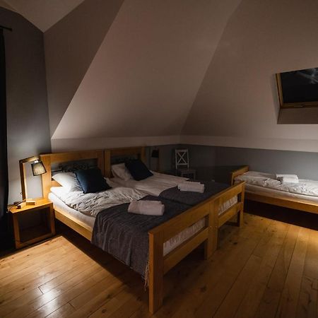 Gosciniec Ilzanka Bed & Breakfast Bagian luar foto