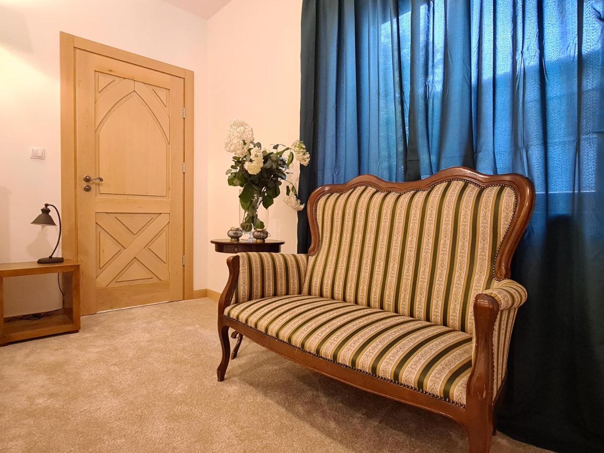 Gosciniec Ilzanka Bed & Breakfast Bagian luar foto