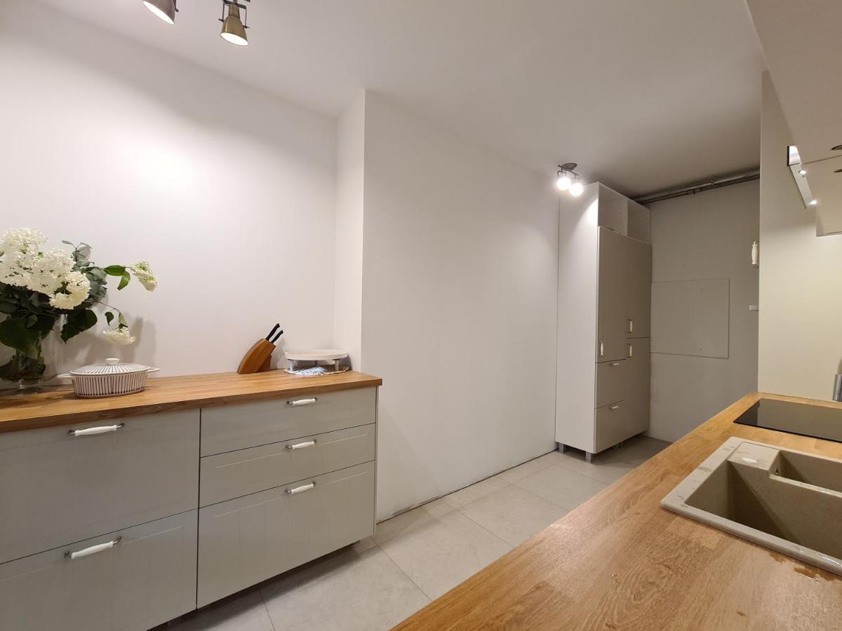 Gosciniec Ilzanka Bed & Breakfast Bagian luar foto