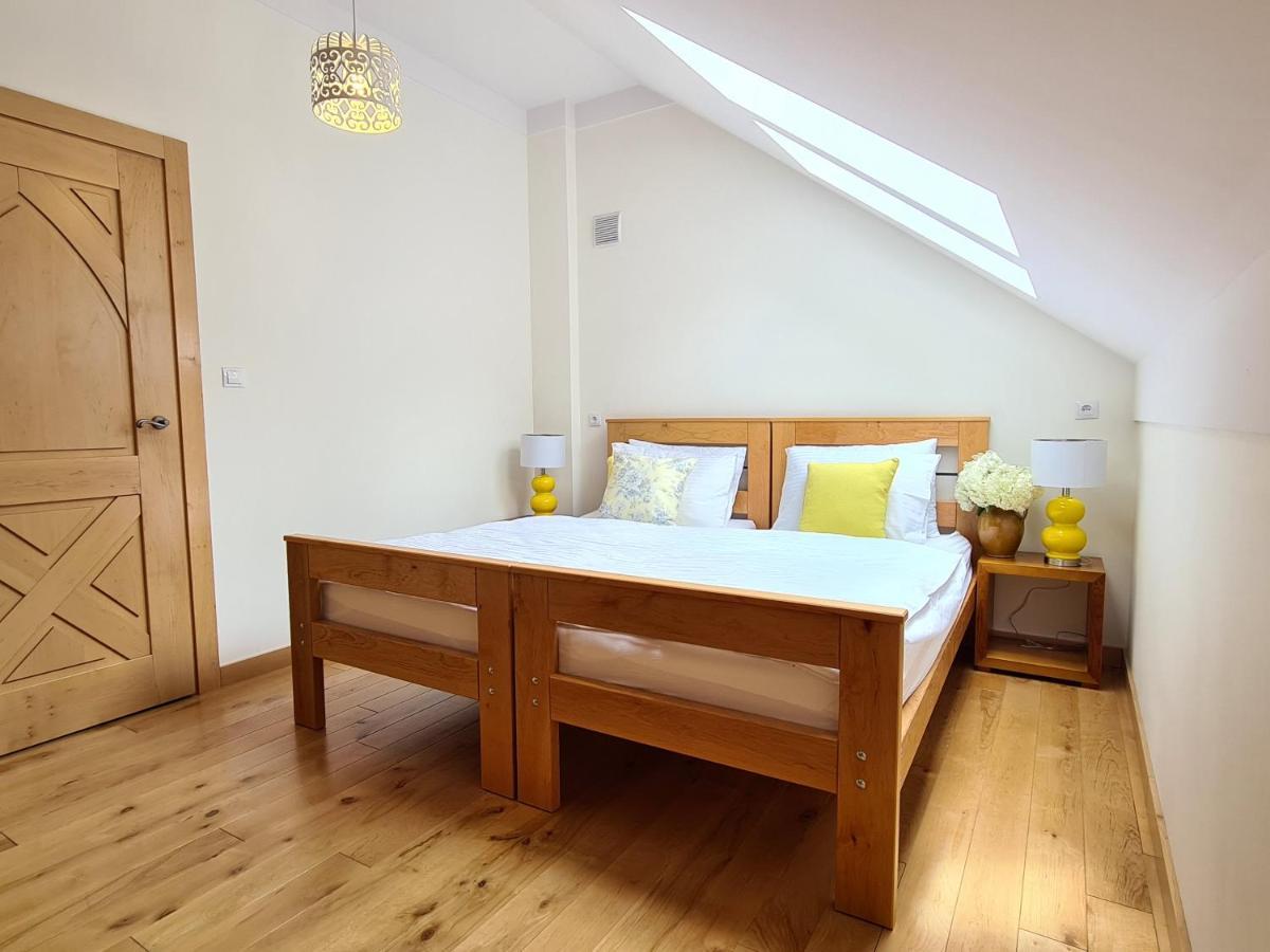 Gosciniec Ilzanka Bed & Breakfast Bagian luar foto